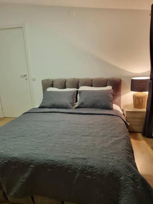 Cozy Apartment Near City Center Βουκουρέστι Εξωτερικό φωτογραφία