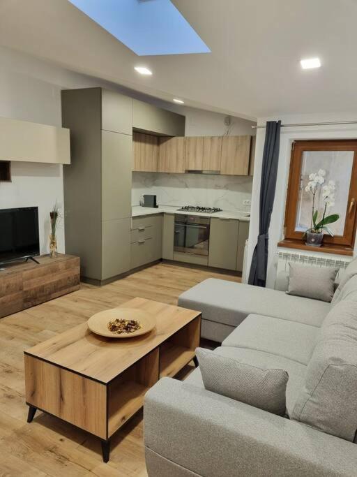 Cozy Apartment Near City Center Βουκουρέστι Εξωτερικό φωτογραφία