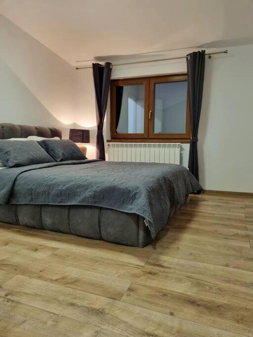 Cozy Apartment Near City Center Βουκουρέστι Εξωτερικό φωτογραφία