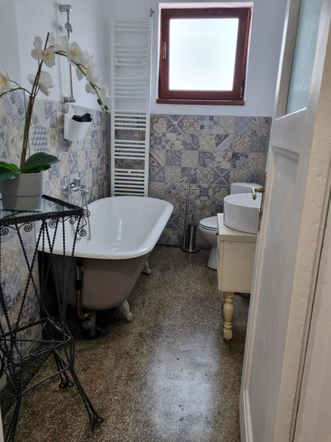 Cozy Apartment Near City Center Βουκουρέστι Εξωτερικό φωτογραφία
